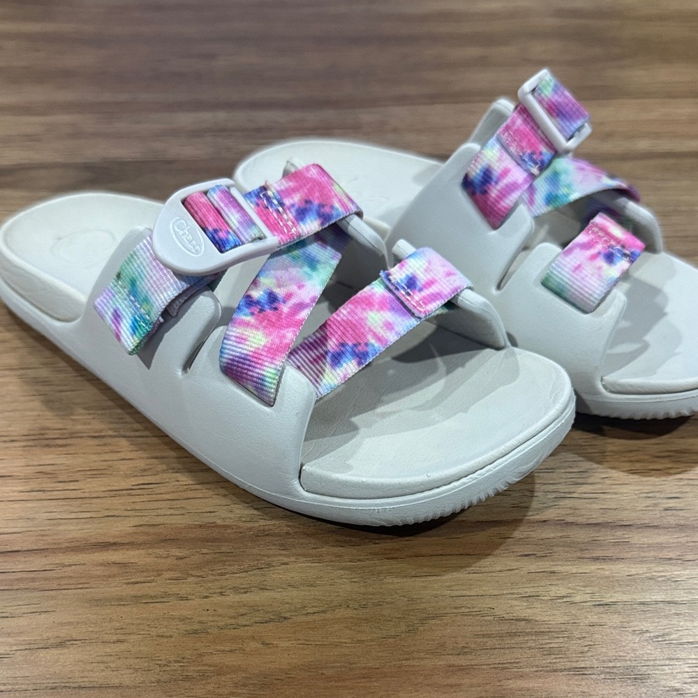 Kids Chaco slides with adjustable Pink Tie-Dye Straps